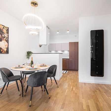 דירות גדנסק Apartament Amber Centrum Z Basenem מראה חיצוני תמונה
