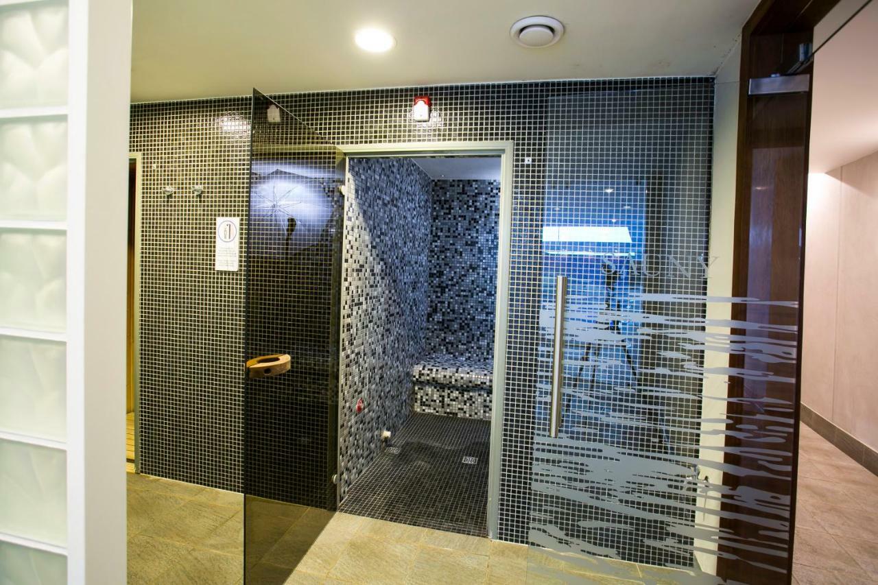 דירות גדנסק Apartament Amber Centrum Z Basenem מראה חיצוני תמונה